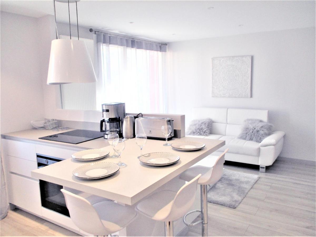 Apartment Le White Cosy A 5 Minutes Du Avec Parking Privatif Gratuit