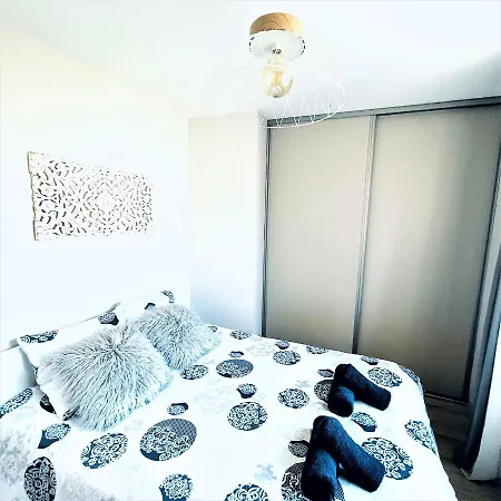 Le White Cosy A 5 Minutes Du Lac Avec Parking Privatif Gratuit Annecy Buitenkant foto