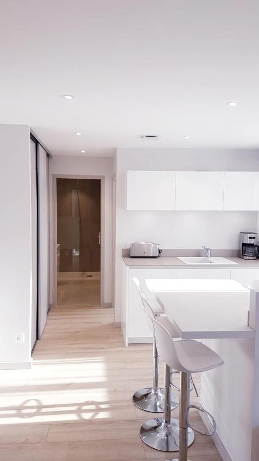 Le White Cosy A 5 Minutes Du Avec Parking Privatif Gratuit Appartement Annecy