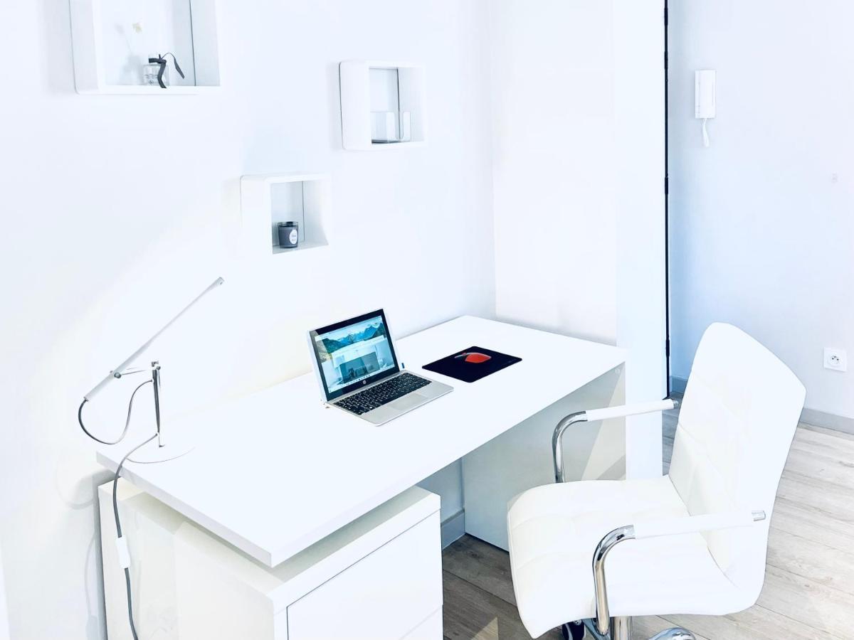 Appartement Le White Cosy A 5 Minutes Du Avec Parking Privatif Gratuit